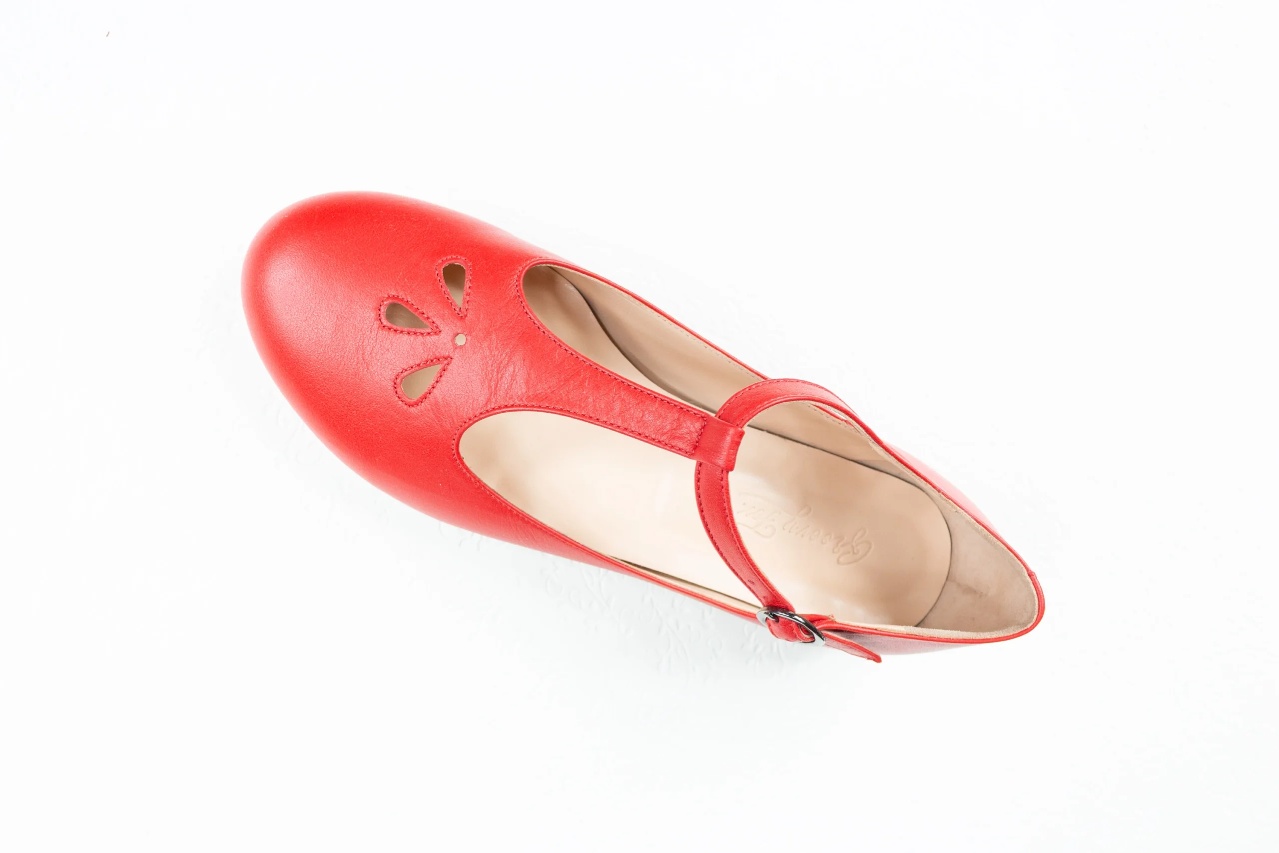 dreamy red flat 3